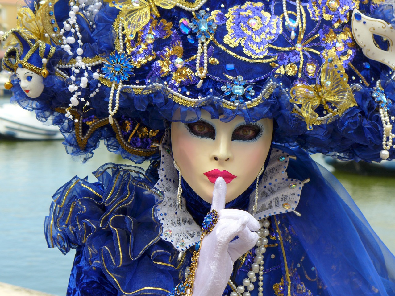 Maschere del carnevale di Venezia: 42mila pezzi sequestrati - Televenezia