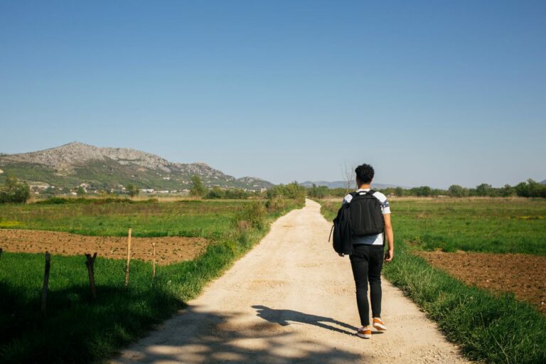 Quali sono i benefici della camminata silenziosa e quanto tempo dovrebbe durare