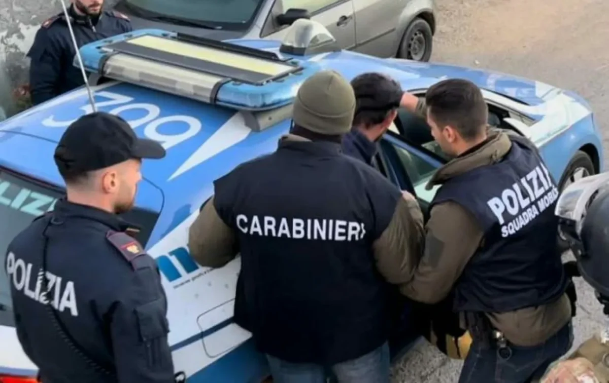 Macerata, artigiano si ubriaca e tormenta la ex a Corso Cairoli: arrestato