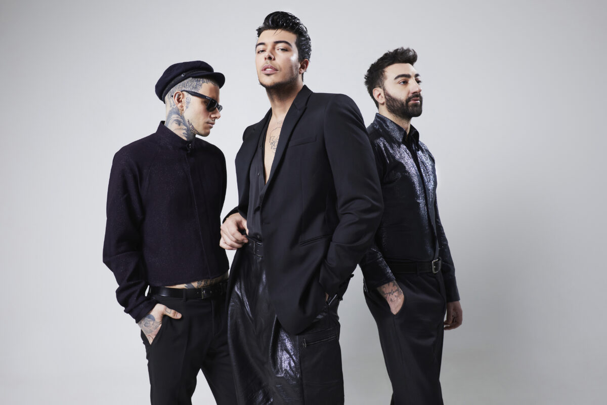 The Kolors a Sanremo 2024: "Maria De Filippi è la mamma di questo progetto". Svelato il significato di "Un ragazzo una ragazza"