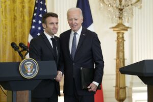 Biden Macron