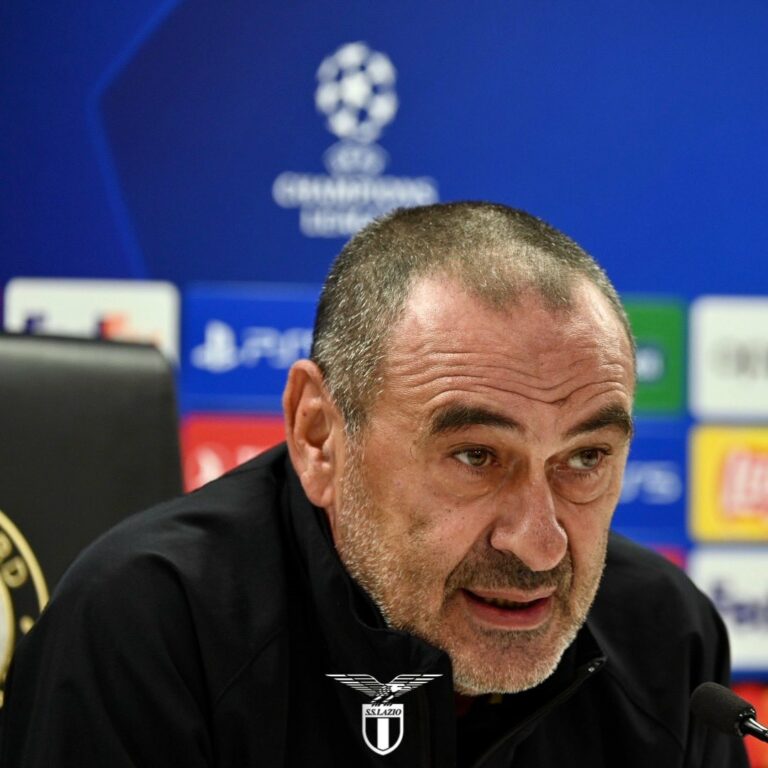 Lazio-Bayern Monaco, Sarri in conferenza stampa: "Non partiamo già battuti. Il cambio modulo non è una possibilità"