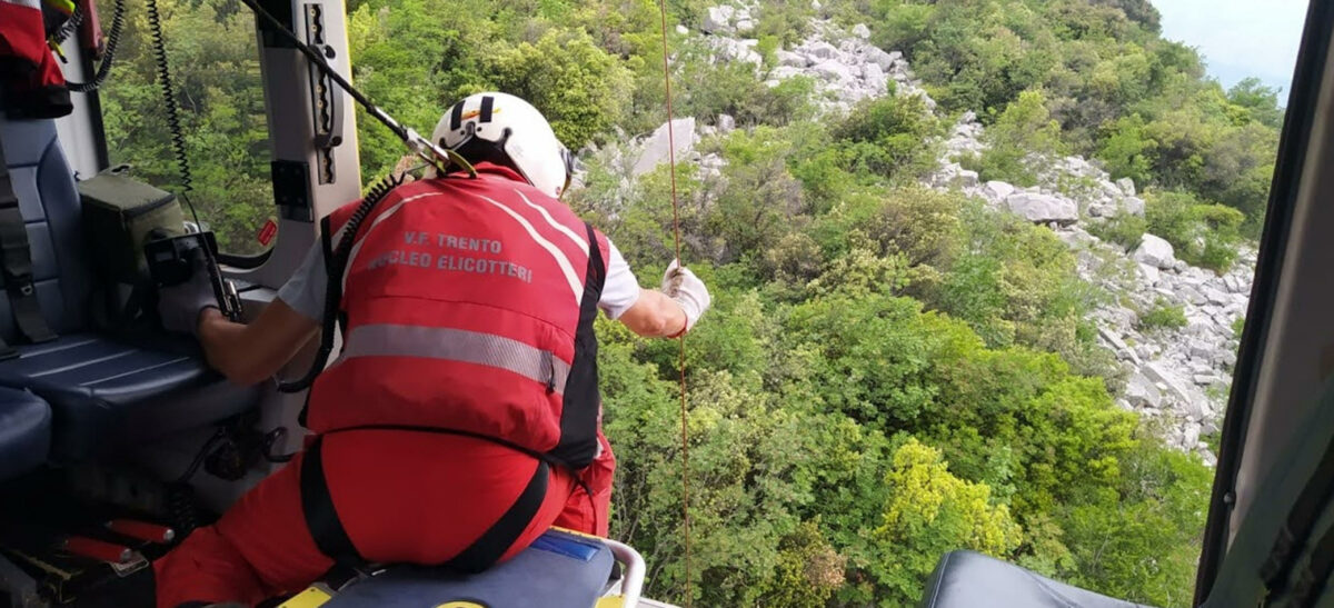 Tragedia a Lecco, tuta alare non si apre, morto base jumper sul Forcellino