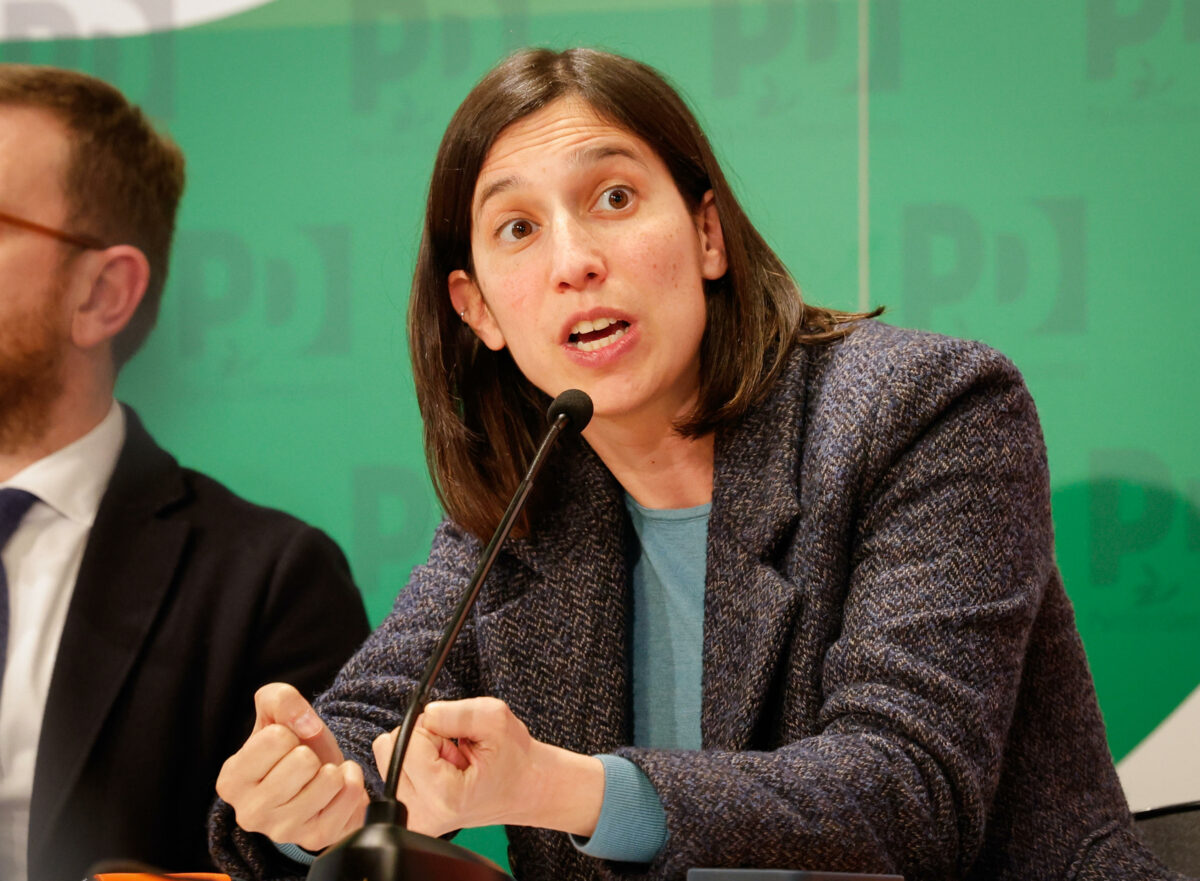 Schlein: “Noi abbiamo condannato l’assalto ai poliziotti a Torino. La maggioranza non una parola sugli studenti”| VIDEO