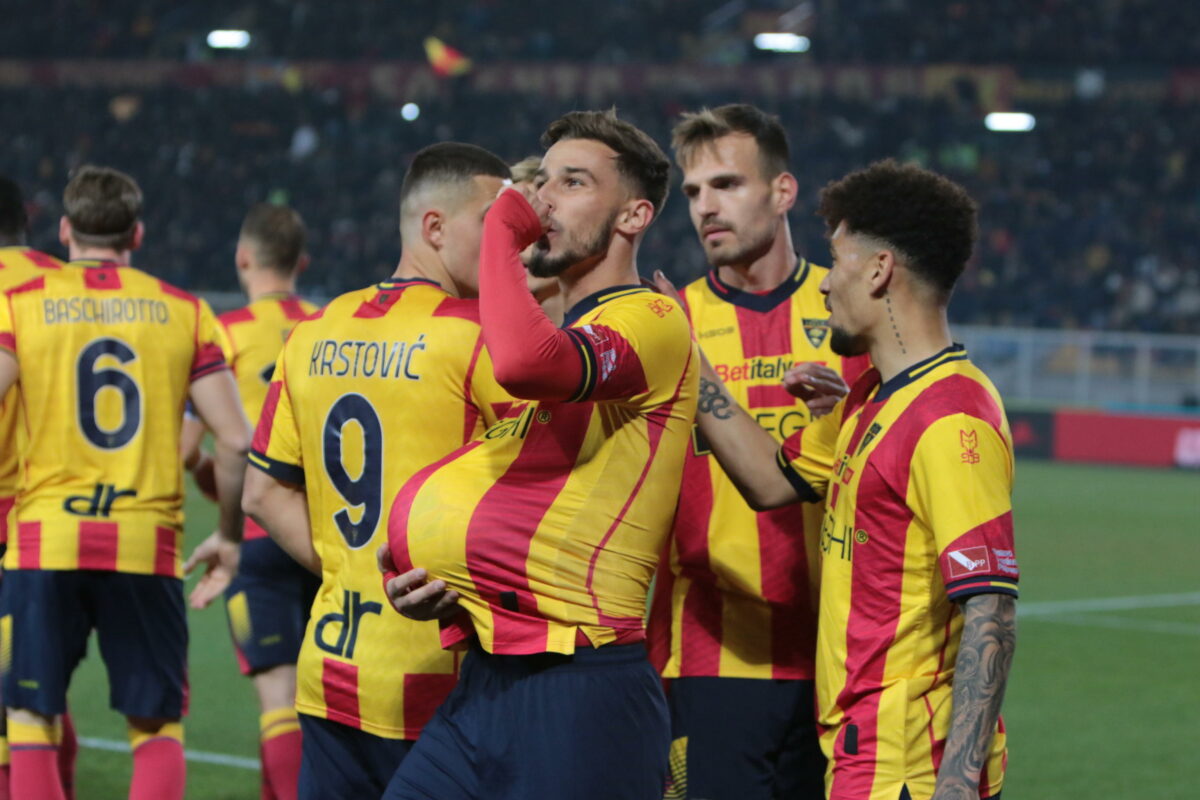 Lecce-Fiorentina 3-2, cronaca e tabellino: recupero thriller al "Via del Mare"