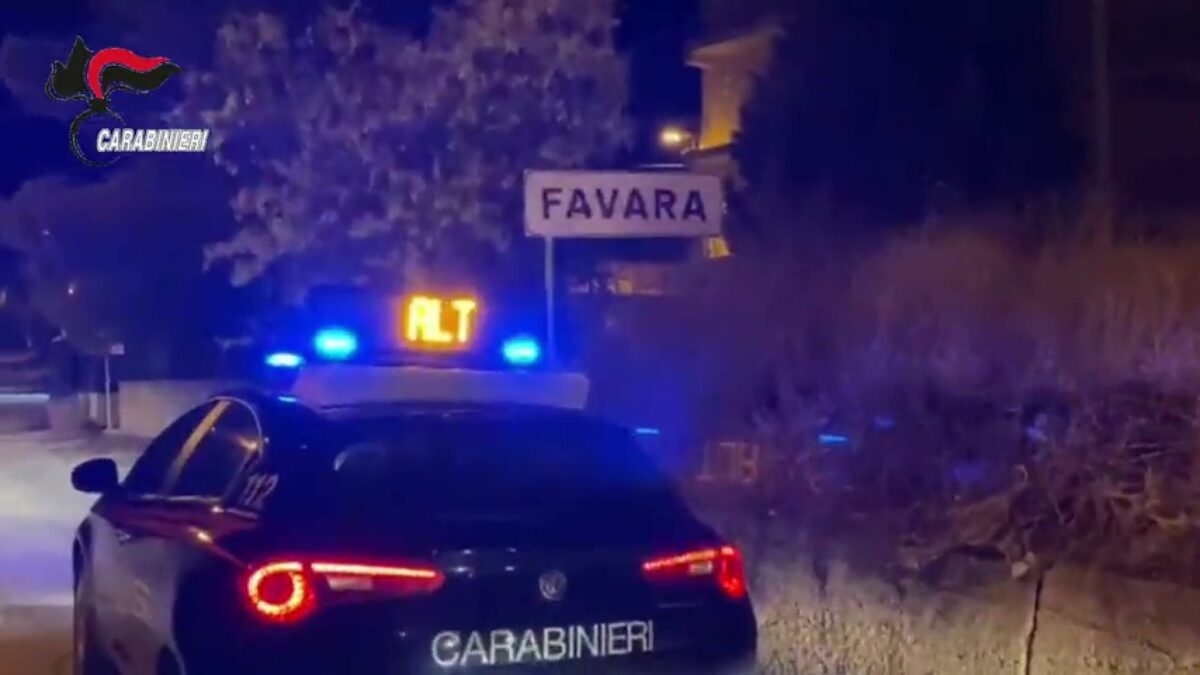 Agrigento, accoltella il fratello 16enne a Favara dopo un litigio per la Playstation: "Troppo rumore"