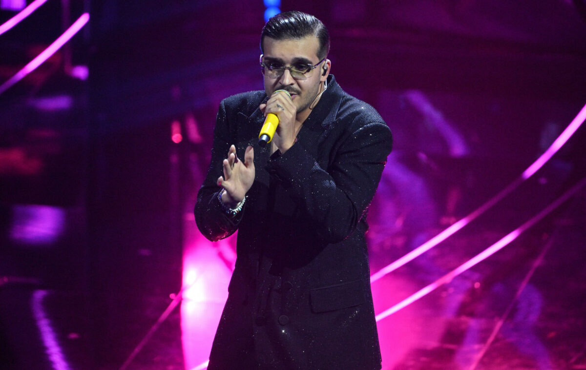 Chi è Daniele Di Caprio, il ragazzo a cui Geolier ha dedicato l'esibizione di ieri a Sanremo 2024