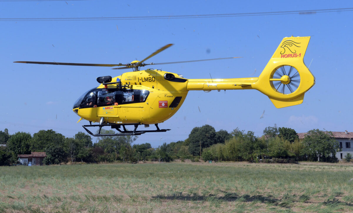 Pavia, incidente sul lavoro a Mezzana Bigli, operaio cade da ponte: ricoverato in codice rosso