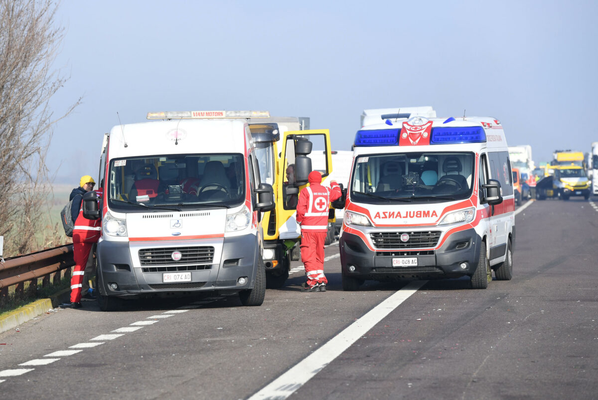 Perugia, grave incidente sulla strada regionale 298: due morti