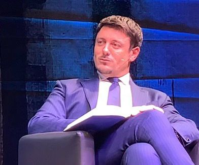 Andrea Giambruno: "Mia figlia mi giudicherà per ciò che sono". Su Giorgia Meloni: "rimarrà la donna più importante della mia vita" | VIDEO