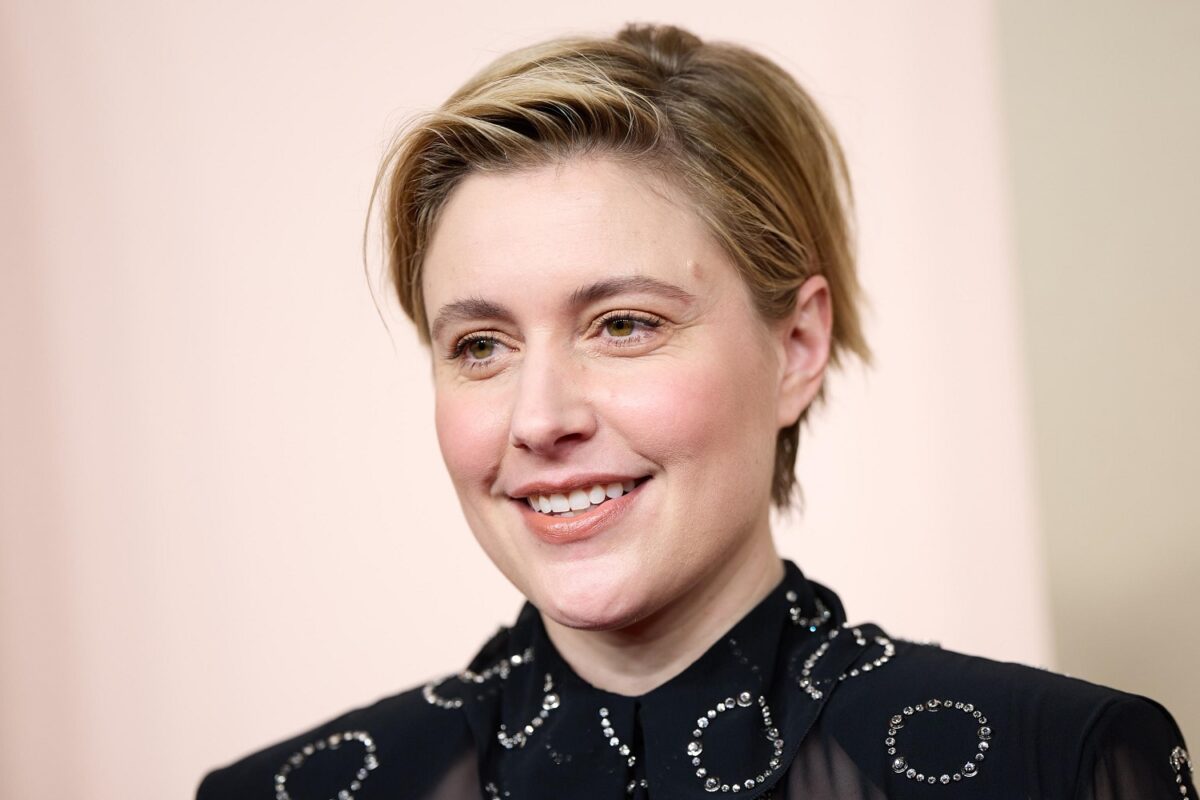 Greta Gerwig donna dell'anno per Time: la regista di "Barbie" si consola dagli Oscar