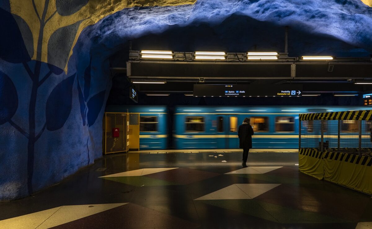 Roma, stazione Termini: sventata aggressione contro una turista, arrestato 35enne