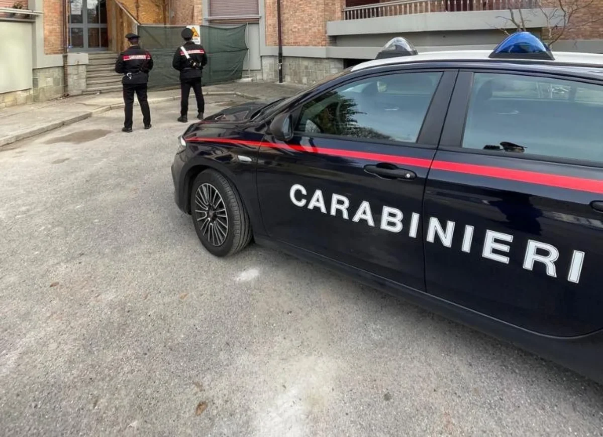 Catania, 49enne perseguita, pedina e aggredisce la ex compagna a Caltagirone: arrestato