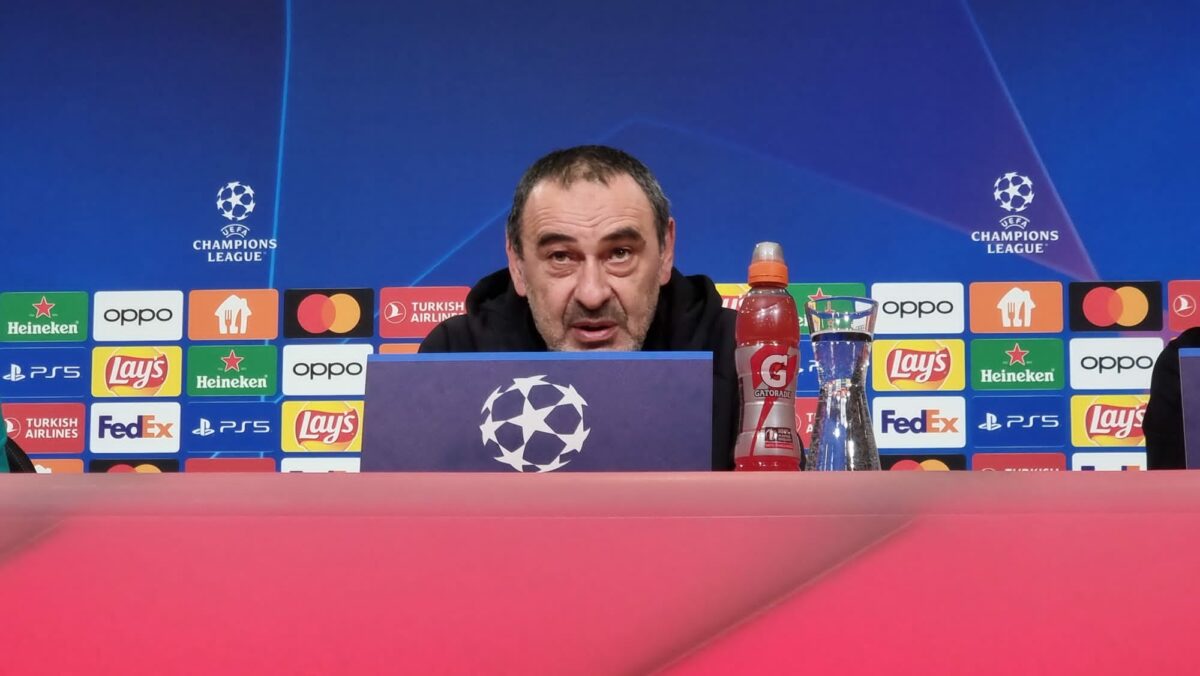 Bayern Monaco-Lazio, Sarri in conferenza stampa: "Siamo incazzati. Sappiamo che sarà difficile e che servirà coraggio"