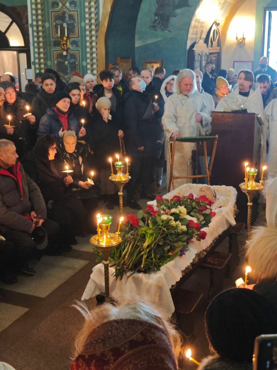 Navalny, ai funerali esposta la salma del dissidente russo | VIDEO e FOTO