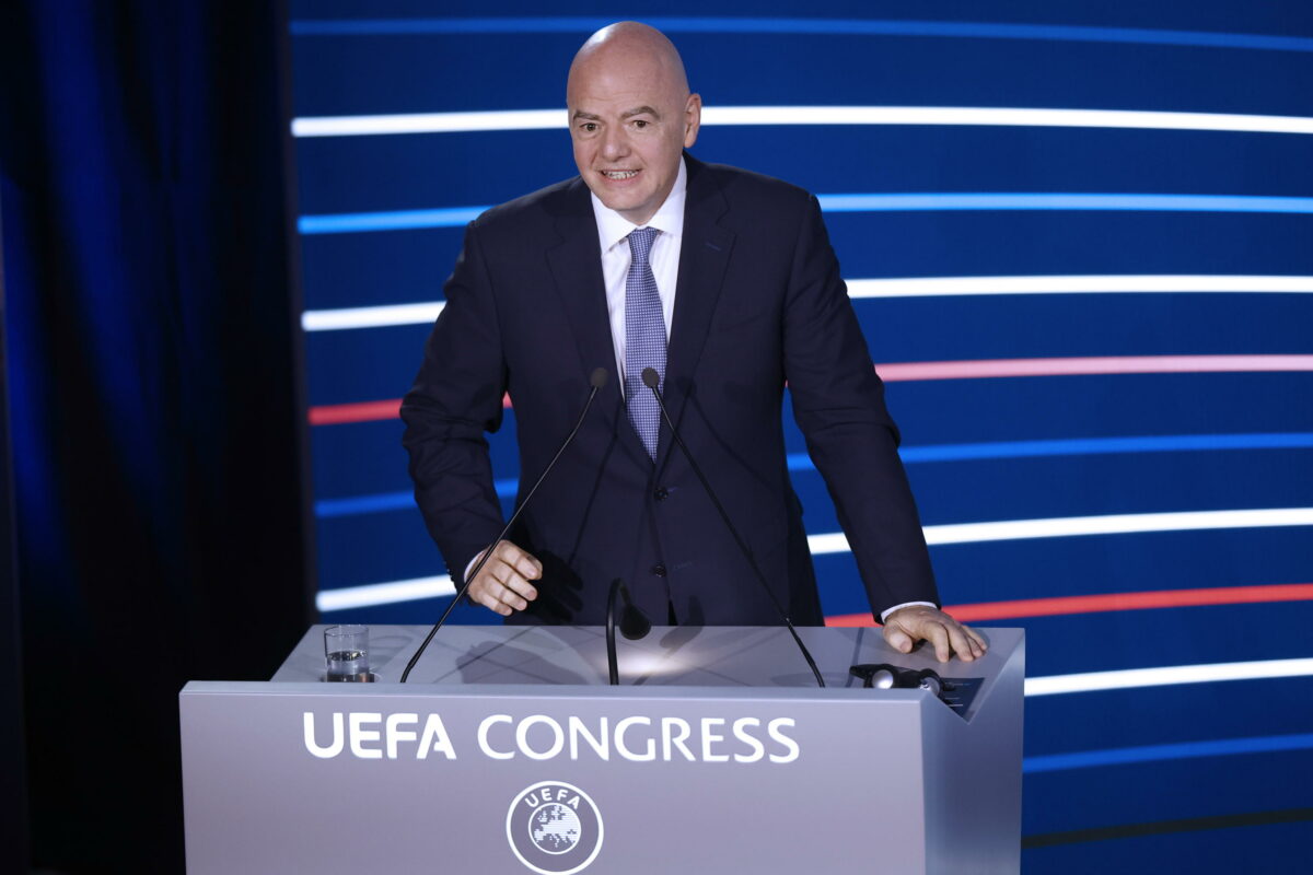 La Fifa boccia il cartellino blu, Infantino categorico: "Siamo contrari"