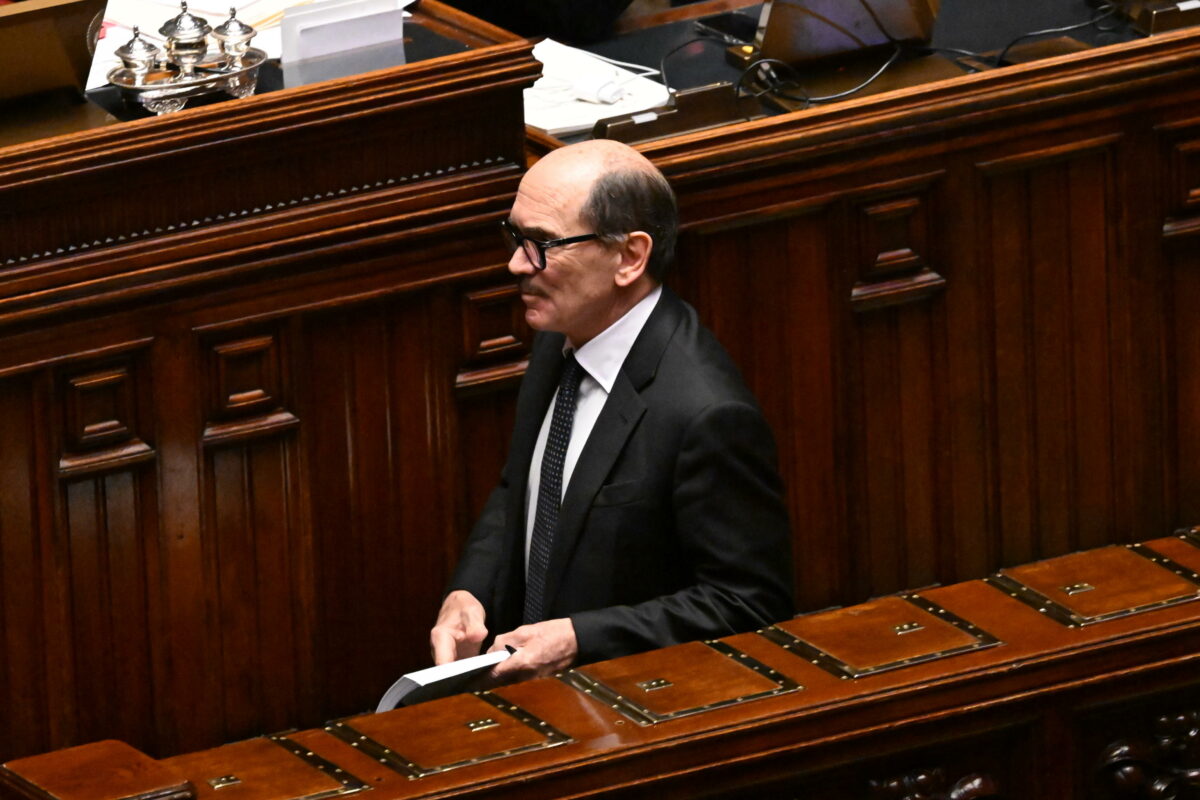 Dossieraggio, Cafiero De Raho in mezzo allo scontro tra Governo e Opposizione