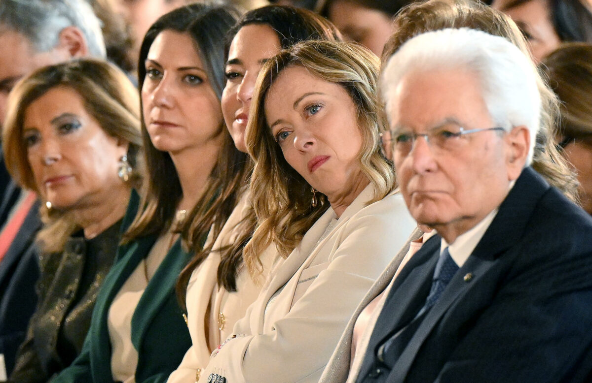 Festa della donna 2024, Mattarella: "Inaccettabili molestie e discriminazioni". Nervosismo di Meloni su cultura di Stato