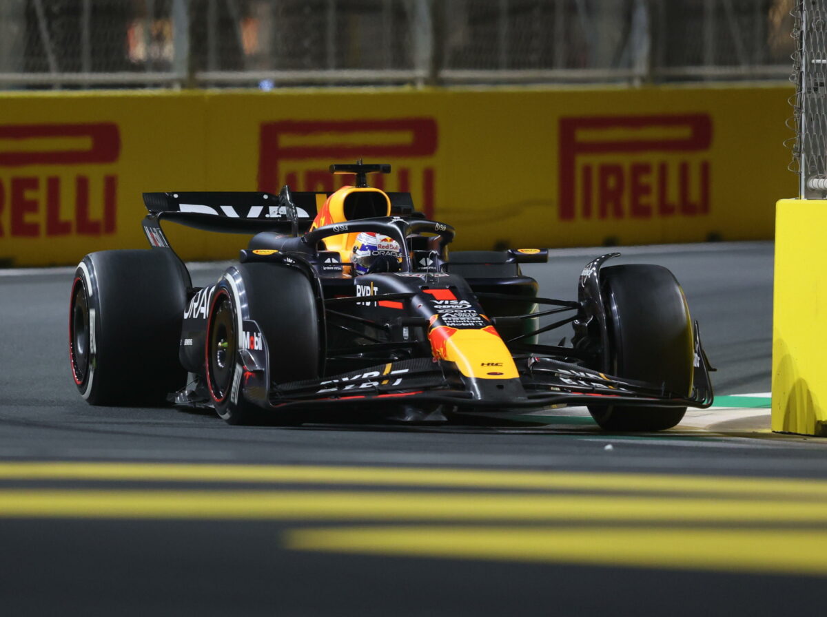 Formula 1, FP1 Miami: Verstappen al comando. Testacoda per Leclerc