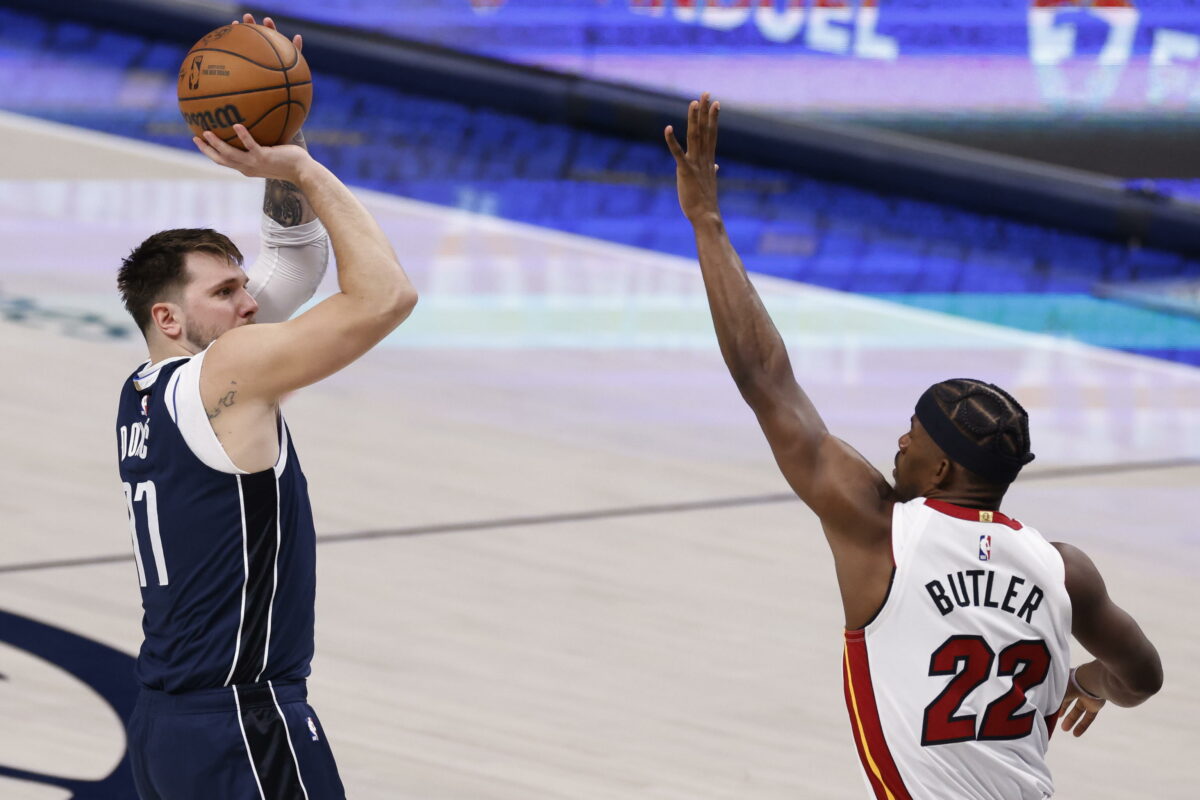 NBA, bella prestazione di Fontecchio. Settima tripla doppia di fila per Doncic