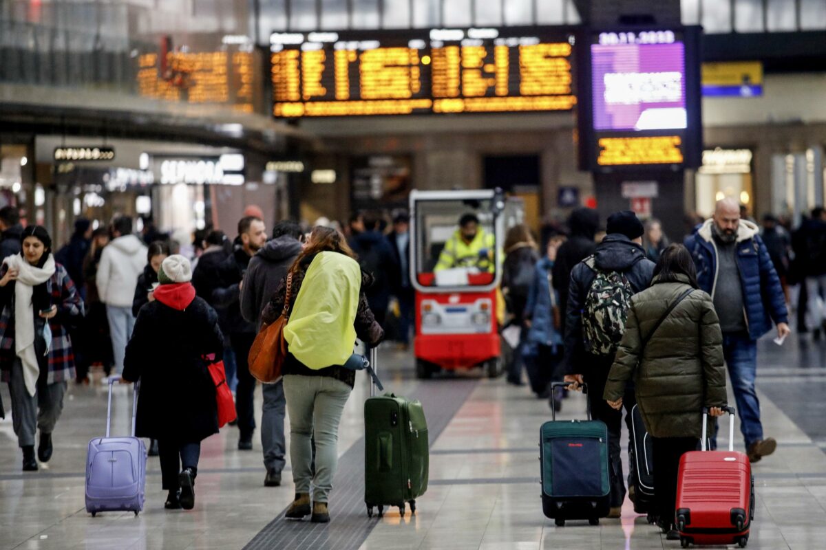 Sciopero treni 23 e 24 marzo 2024: orari e fasce di garanzia Trenitalia, Italo, Trenord