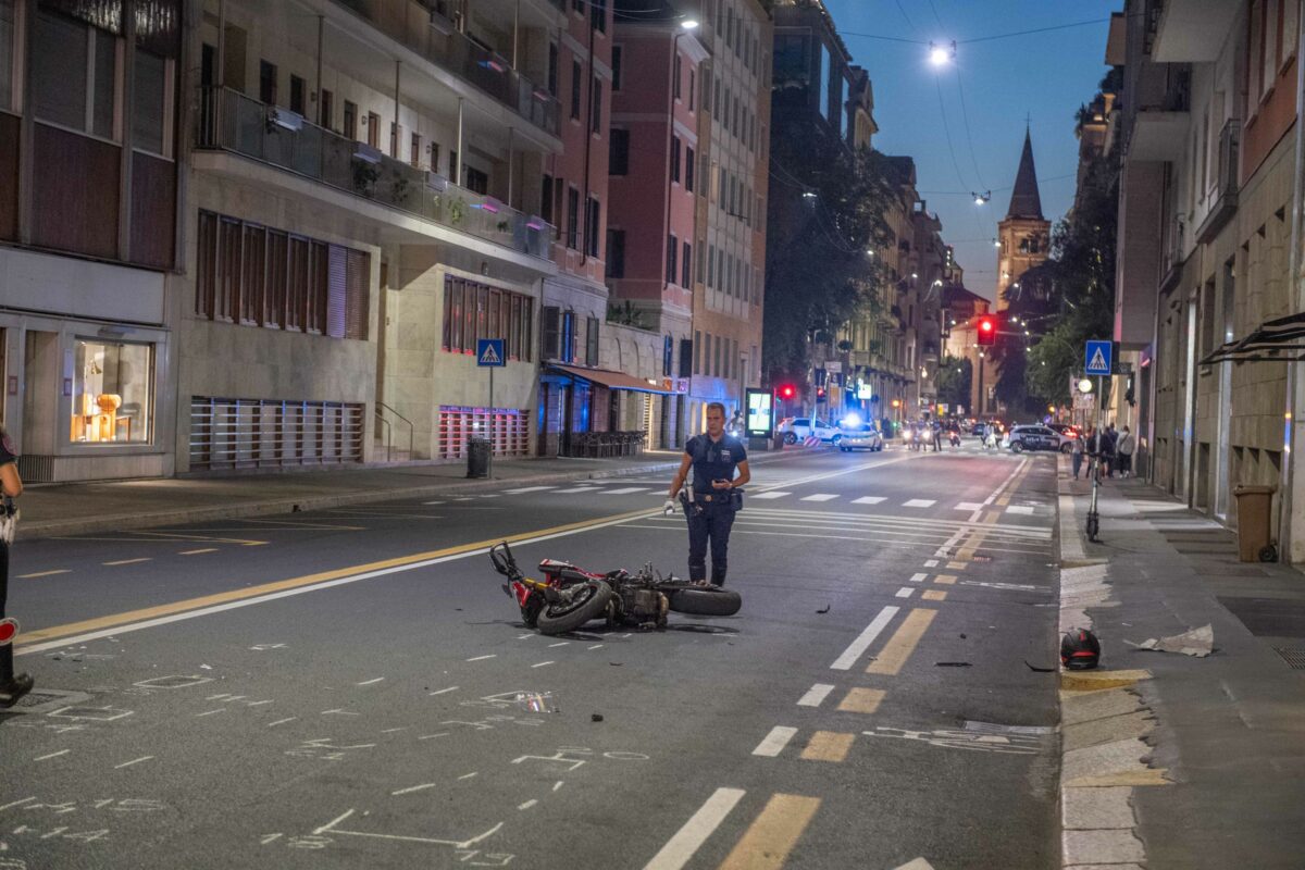 Teramo, incidente a San Nicola di Bisenti: cade dalla moto, morto un 25enne