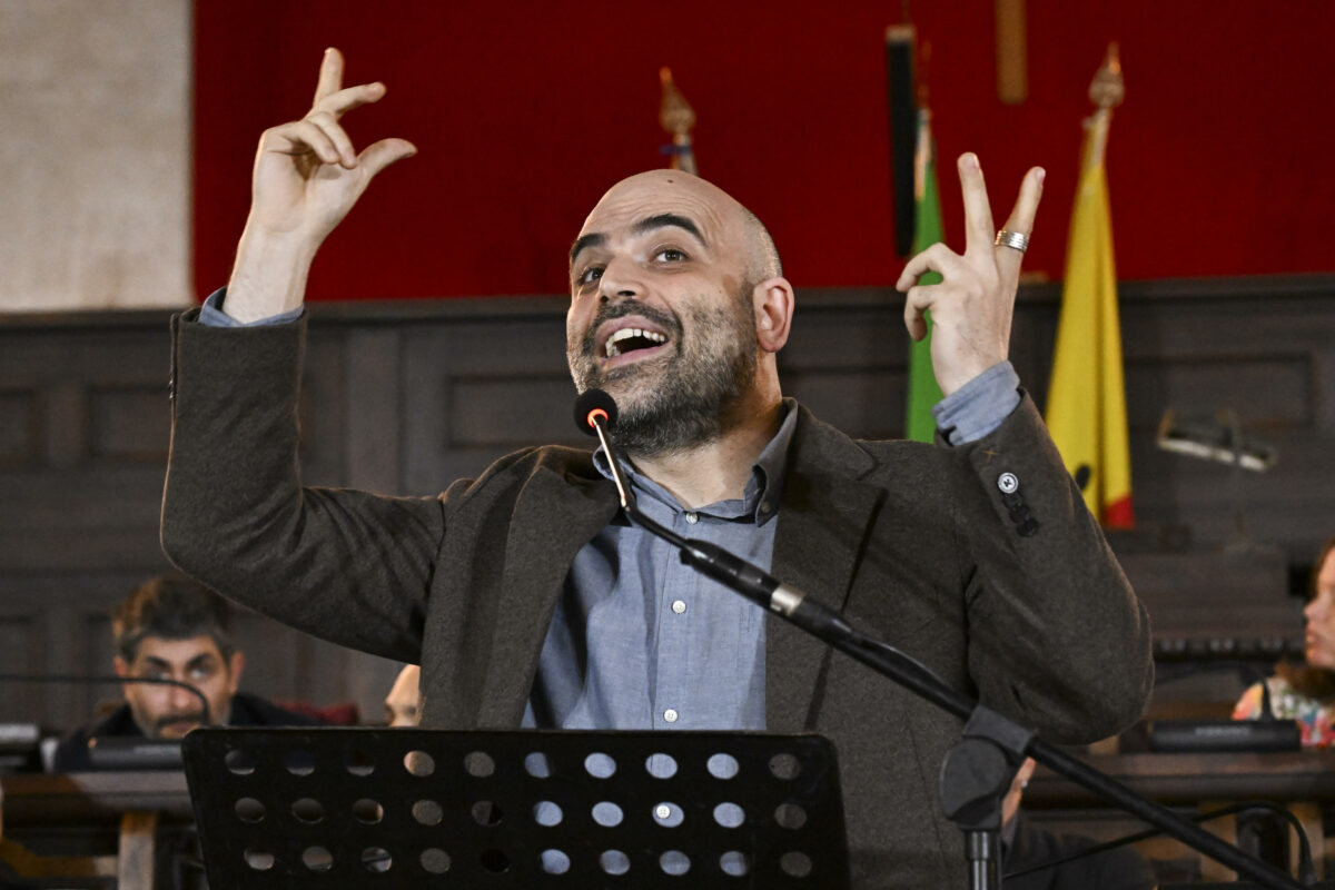 Roberto Saviano sull'attentato a Mosca: “Chi lo rivendica rifornisce la droga”| VIDEO