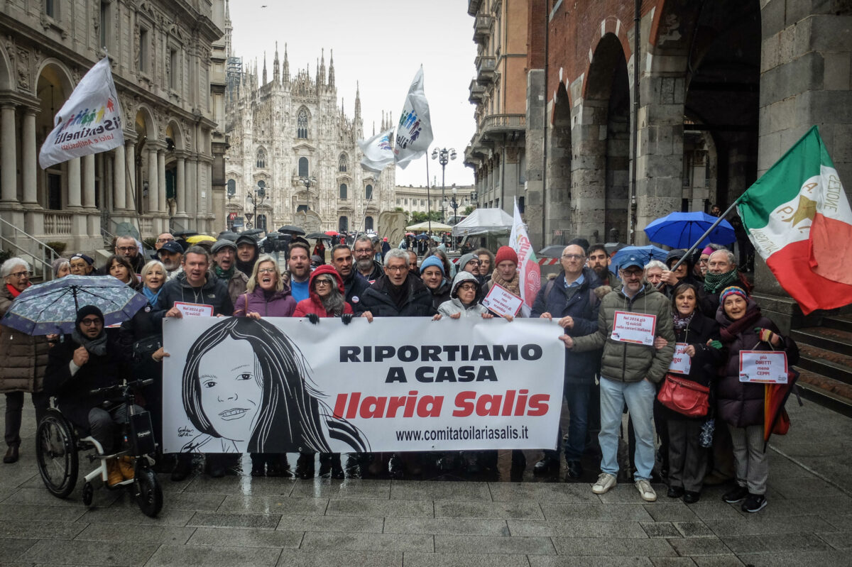 Ilaria Salis, la lettera dal carcere: “Sono in un pozzo profondissimo ma dalla parte giusta dalla storia”