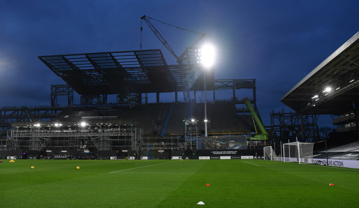 Fulham, piscina e ristoranti vip nella nuova tribuna di Craven Cottage: tifosi furiosi