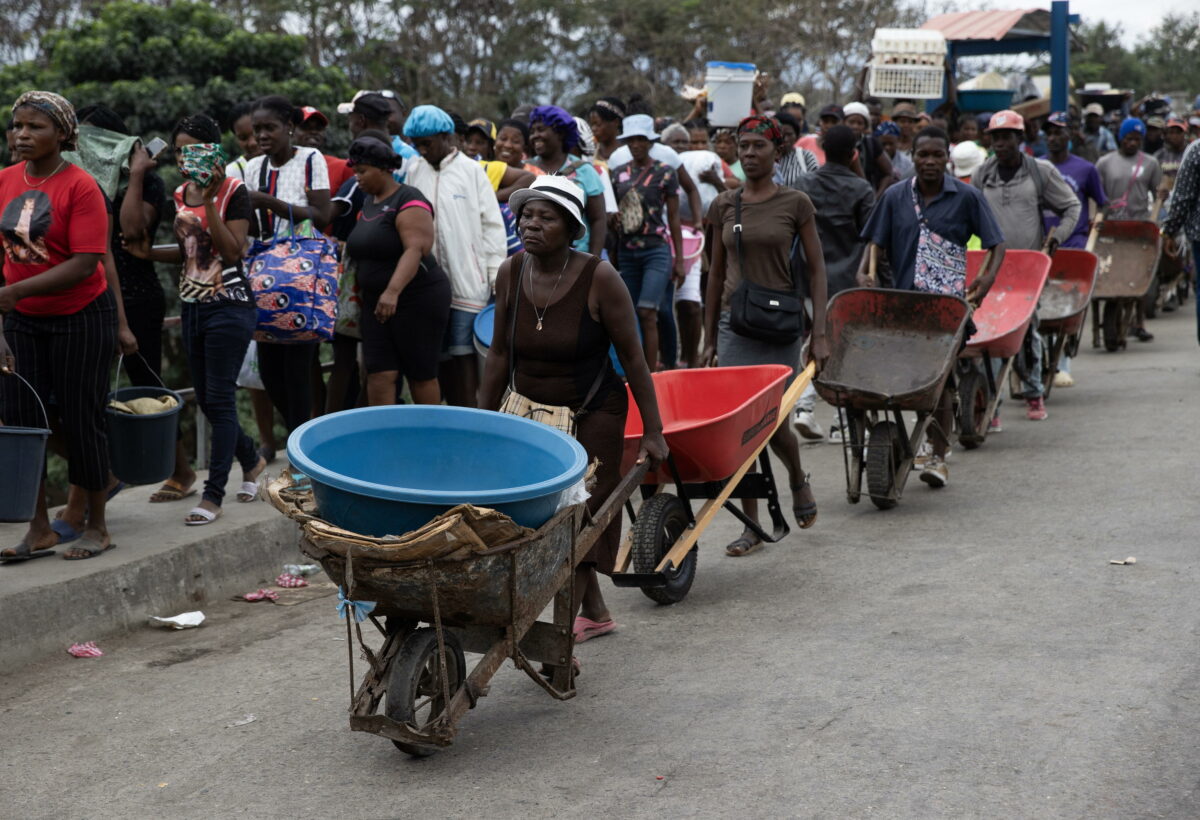 Haiti, la Francia ha evacuato 240 persone: continuano l'incertezza politica e la crisi umanitaria