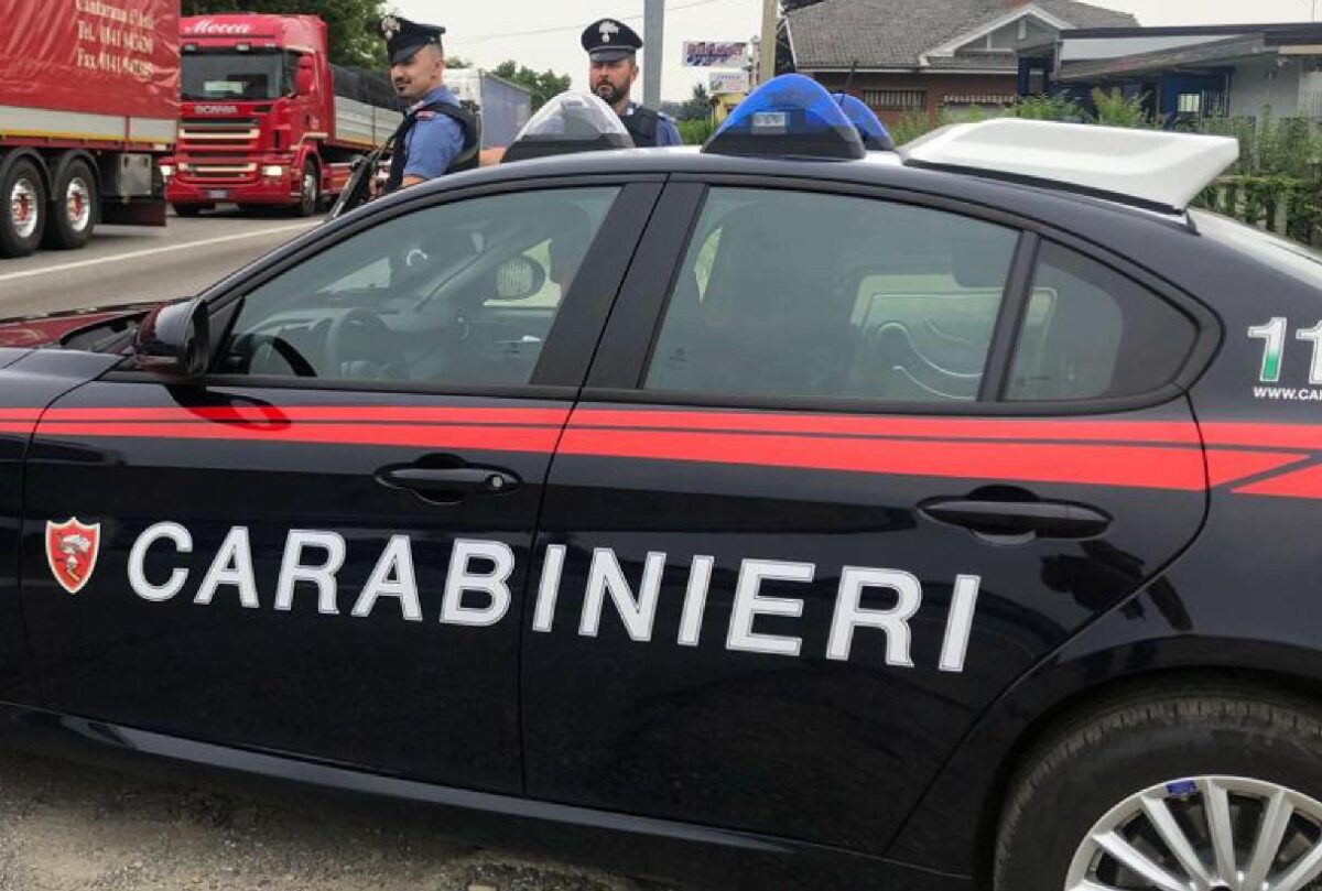 Siracusa, blitz antidroga a clan mafiosi: sei arresti