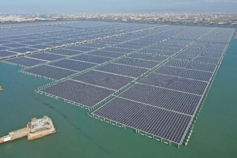 Impianto fotovoltaico galleggiante per la transizione energetica: Taiwan realizza una tra le infrastrutture più grandi al mondo per la sostenibilità energetica