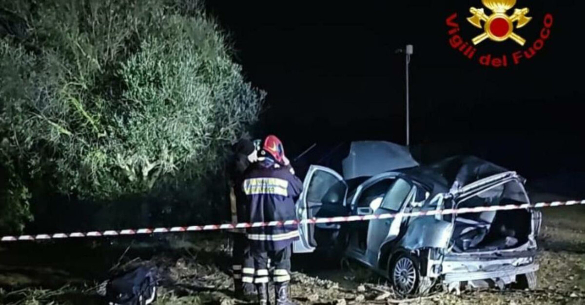 Foggia, tragico incidente a Zapponeta: auto fuori strada, morto 21enne