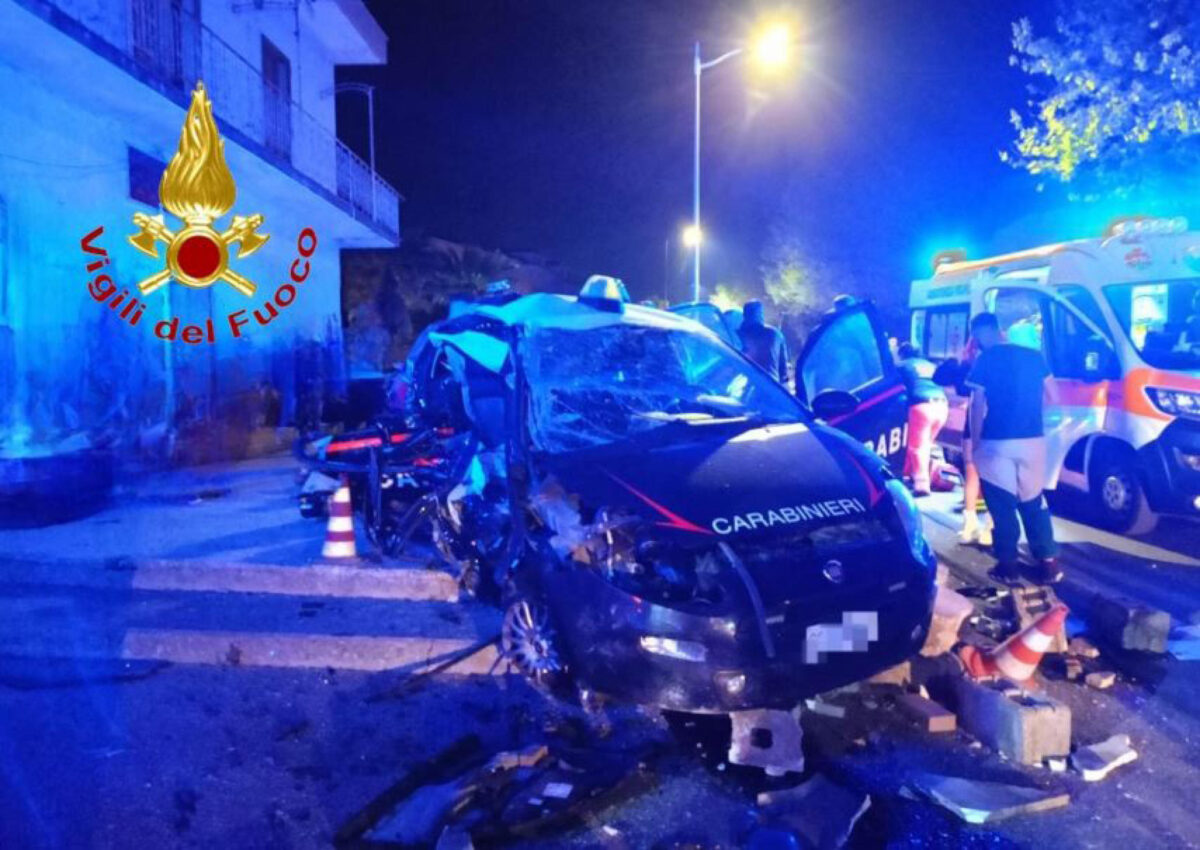 Carabinieri morti, positiva ad alcol e cocaina la donna alla guida del suv che ha causato l'incidente a Salerno