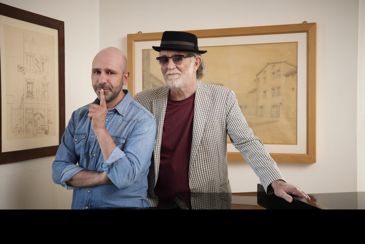 Checco Zalone e Francesco De Gregori presentano “Pastiche” a Milano: “Non volevamo lo scoop, ma fare musica”, e lo show è assicurato | FOTO