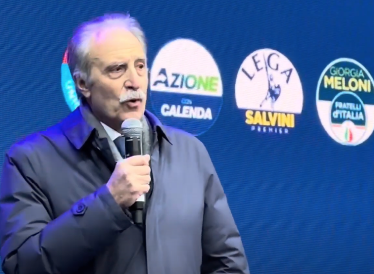 Elezioni in Basilicata 2024, il candidato presidente Bardi sul palco con tutti i leader del centrodestra | VIDEO