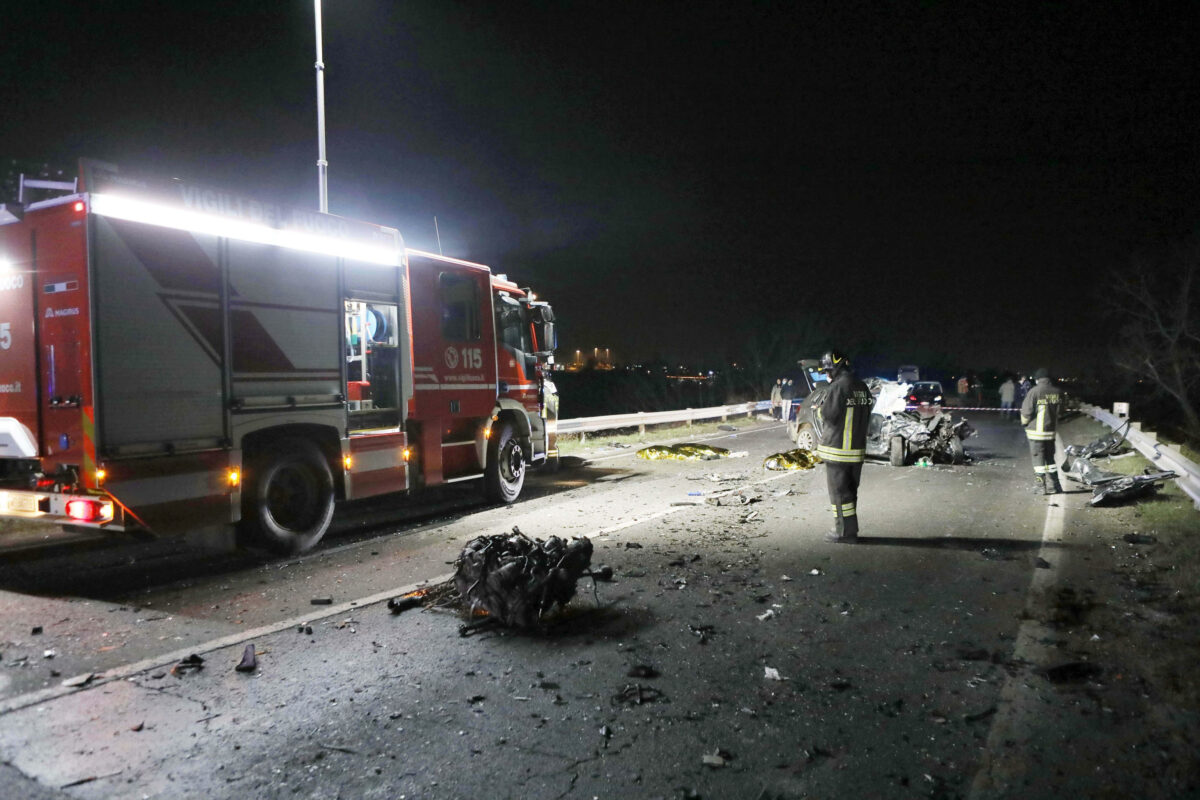 Brescia, incidente allo svincolo di Brebemi: un'auto va a fuoco, tangenziale Sud chiusa