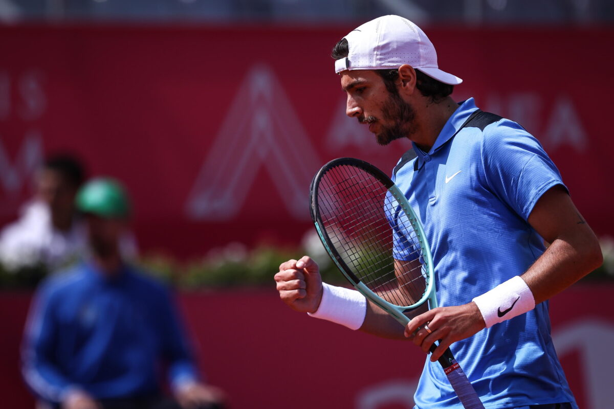 ATP Montecarlo 2024, super Musetti contro Fils: l'italiano va al terzo turno