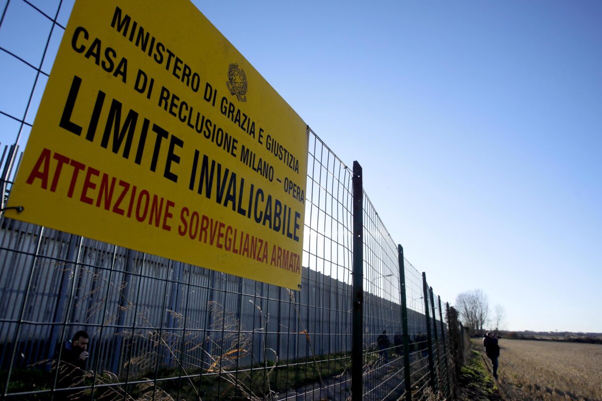 Milano, continua l'emergenza nelle carceri: detenuto ucciso in cella dopo una lite