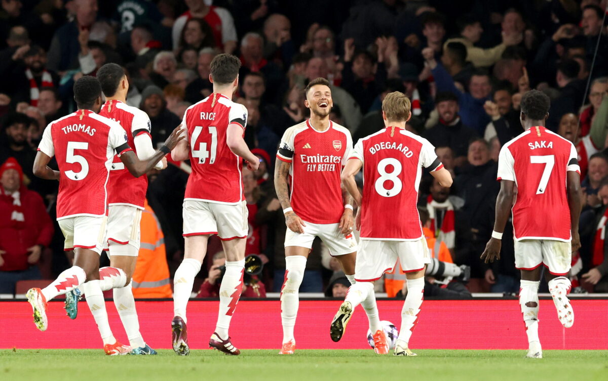 Arsenal, manita al Chelsea e primo posto in classifica: Gunners vicini alla vittoria della Premier dopo 20 anni