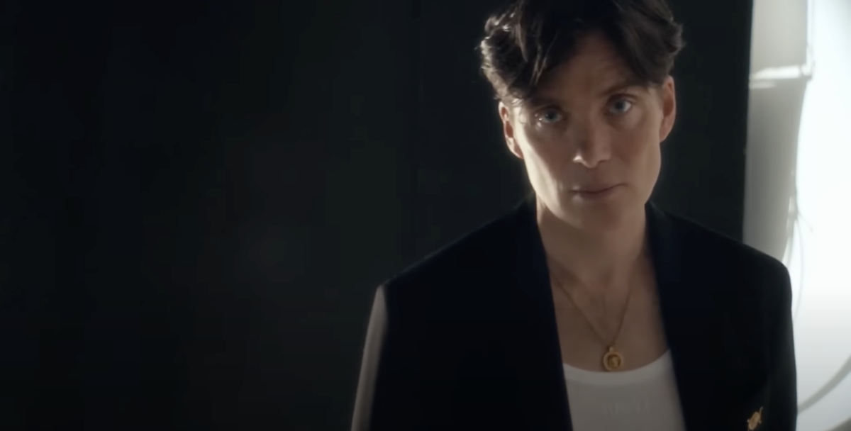 Cillian Murphy e Anne Hathaway per Versace: FOTO e VIDEO della campagna "Icons" che sta facendo impazzire il web