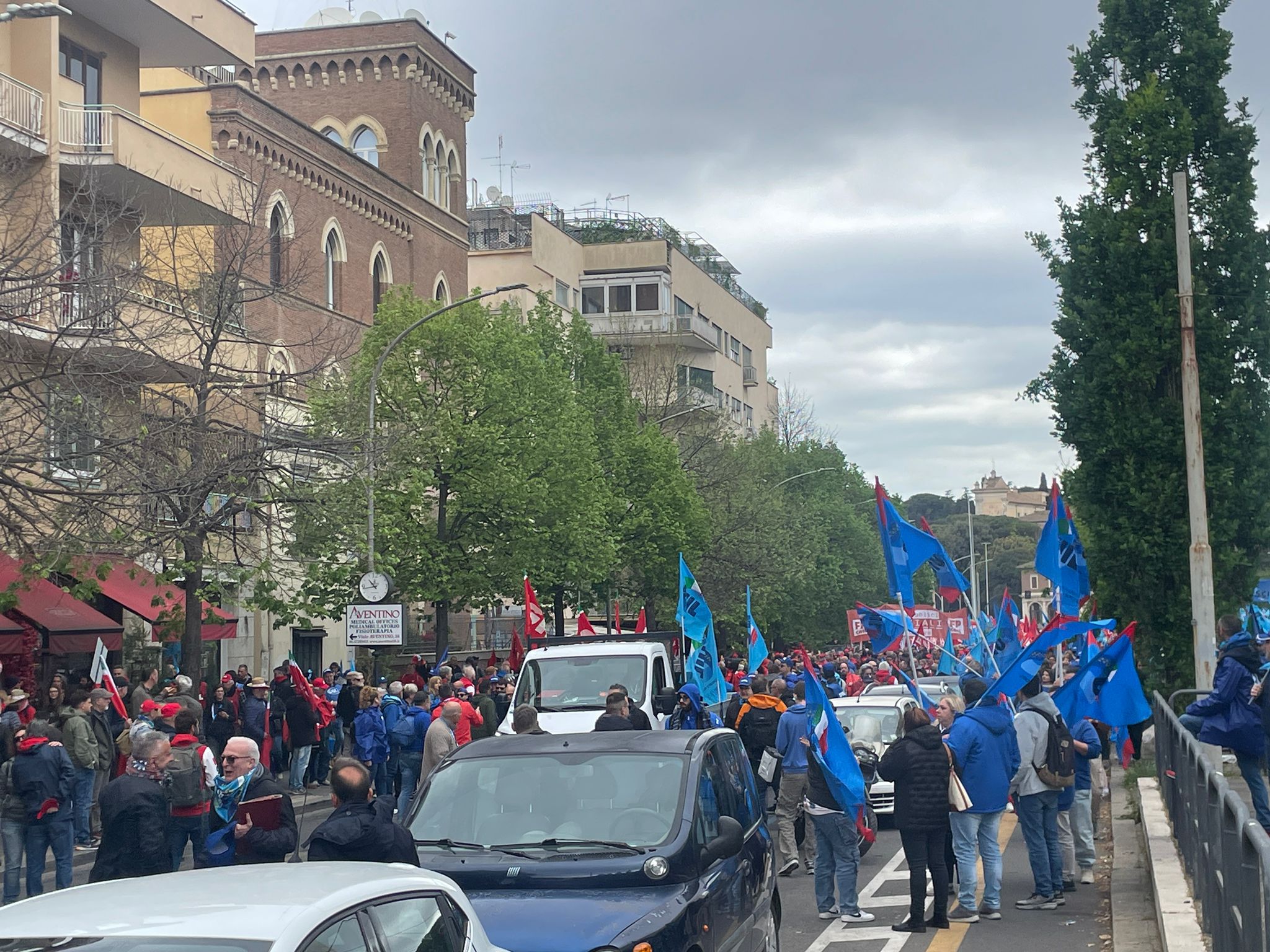 corteo cgil uil aventino