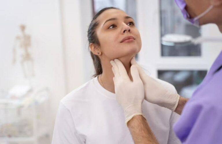 Quali sono i sintomi del cancro alla laringe, le cause e i trattamenti di cura