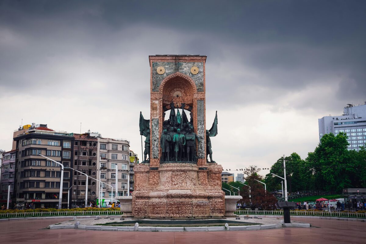 Turchia, misure straordinarie per il primo maggio a Istanbul. Amnesty: "Revocare urgentemente il divieto"