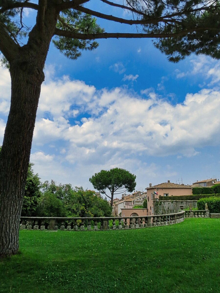 Cosa vedere a Villa Lante? Anche conosciuta come Villa Gambara è un parco di corrente artistica manieristica