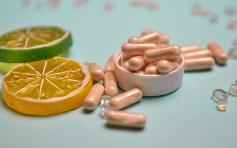 I multivitaminici sono utili davvero? Ecco chi dovrebbe assumerli e chi no