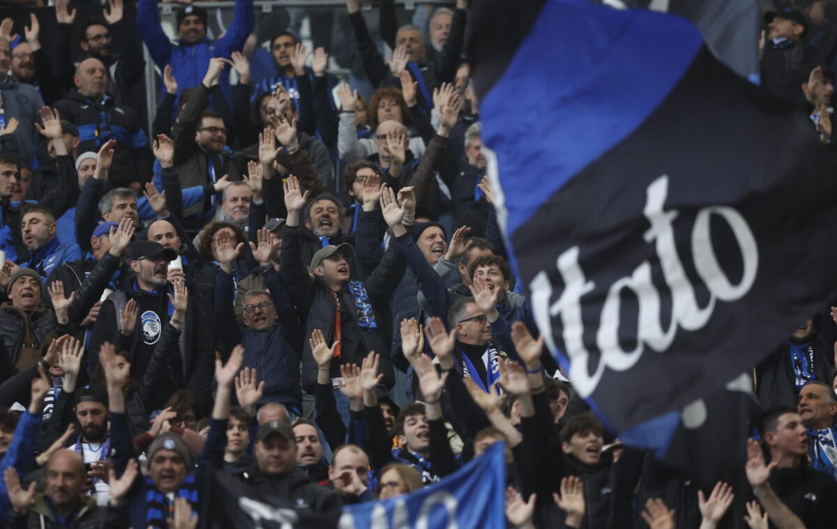 Atalanta, saluto nazista e gesti razzisti: tifoso arrestato durante la trasferta di Marsiglia