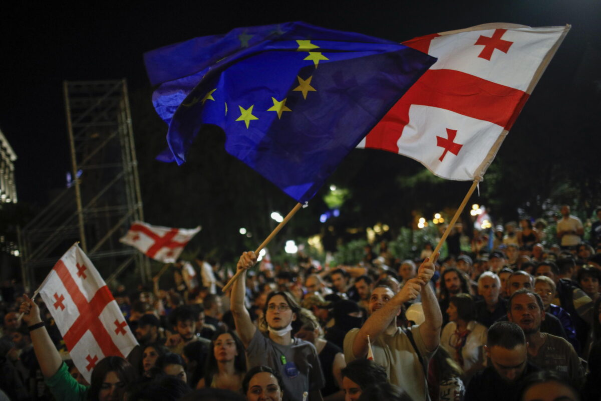 Georgia, proteste contro la legge sugli agenti stranieri, Nina Tsiklauri (Ass. Mov. Culturale Georgiani in Italia): "Siamo tutti dalla parte dell'Europa"