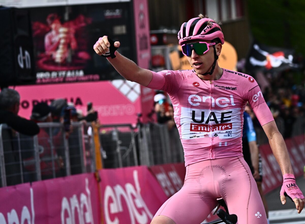 Giro d'Italia 2024, Pogacar domina anche a Prati di Tivo: Tiberi lo attacca ed è quarto