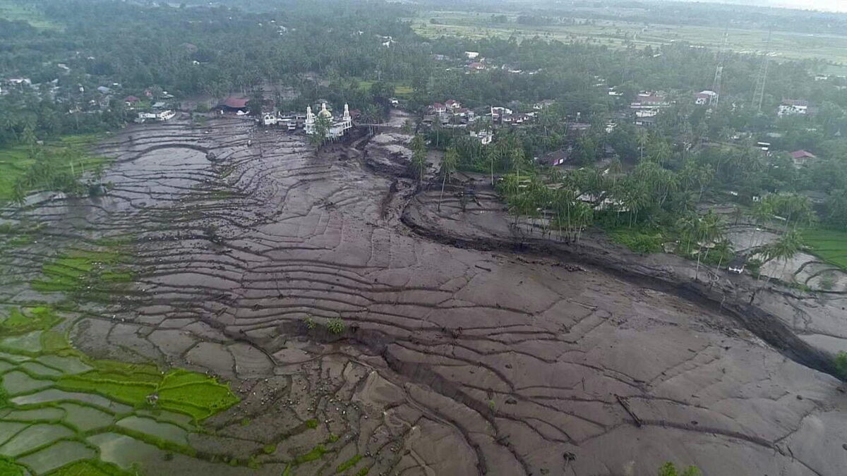 Cos'è e come si forma un lahar, la colata detritica vulcanica che sta flagellando Sumatra